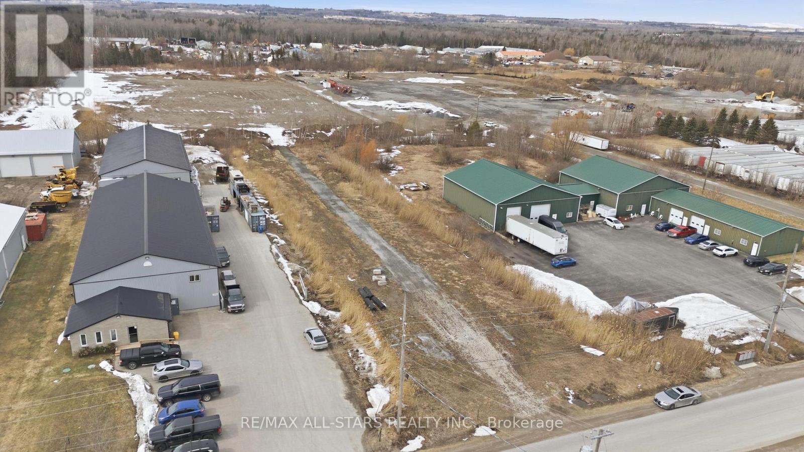 132 North Port Road, Scugog, Ontario  L9L 1B2 - Photo 3 - E12910440