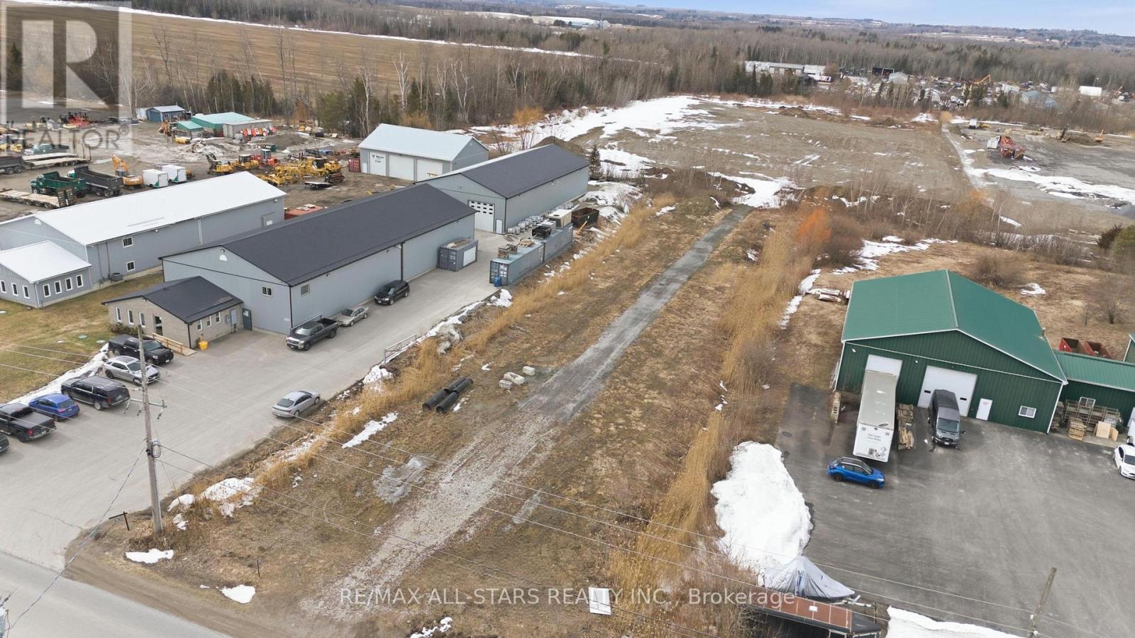 132 North Port Road, Scugog, Ontario  L9L 1B2 - Photo 4 - E12910440