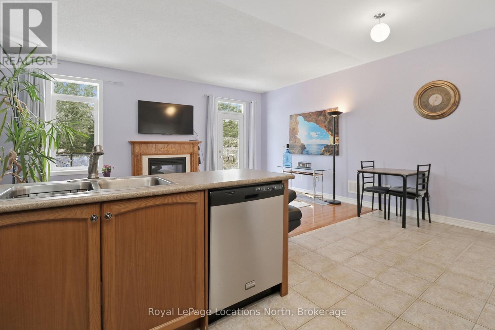 46 Princess Point Drive, Wasaga Beach, Ontario  L9Z 3C1 - Photo 14 - S12917948