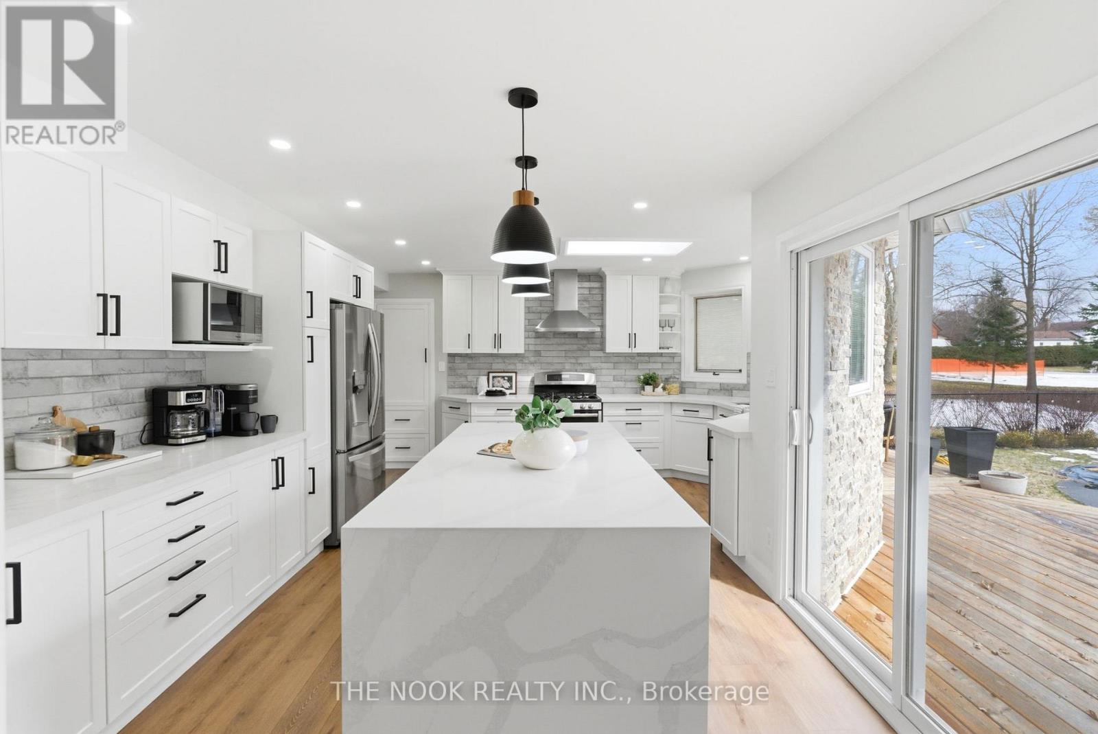 15 Hillside Drive, Clarington, Ontario  L0B 1J0 - Photo 11 - E12917914