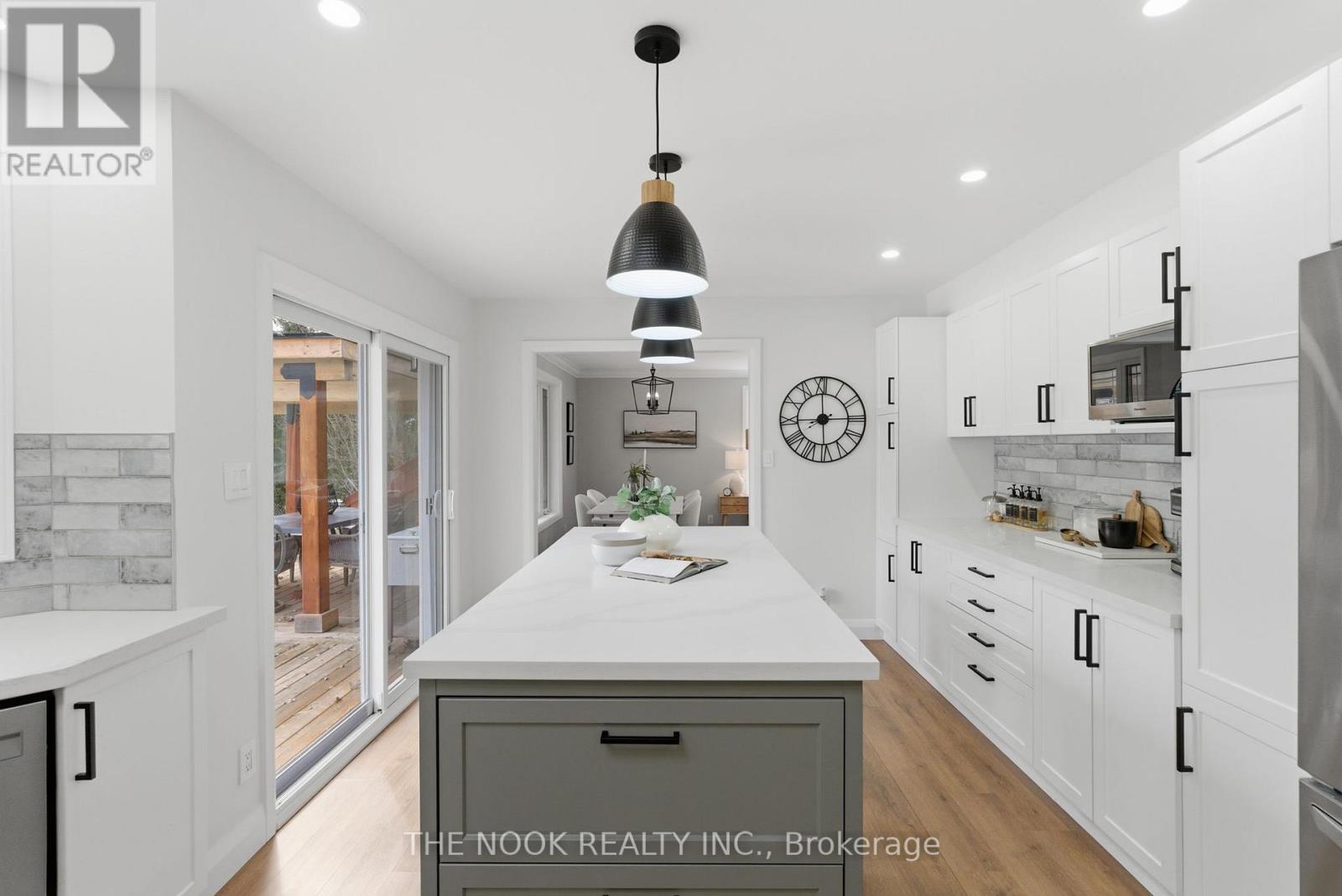 15 Hillside Drive, Clarington, Ontario  L0B 1J0 - Photo 14 - E12917914