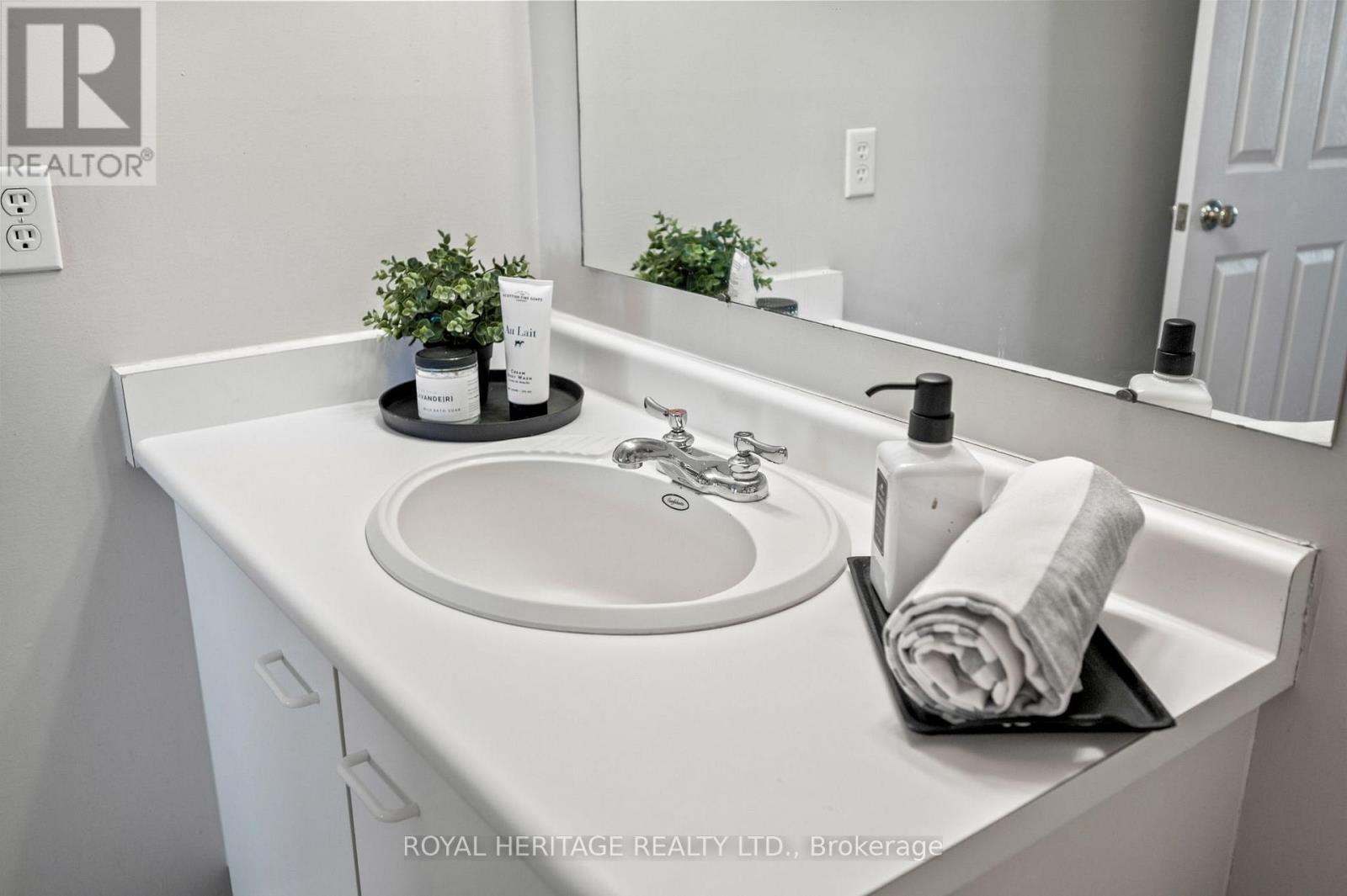 303 - 195 Lake Driveway W, Ajax, Ontario  L1S 7H7 - Photo 16 - E12917924