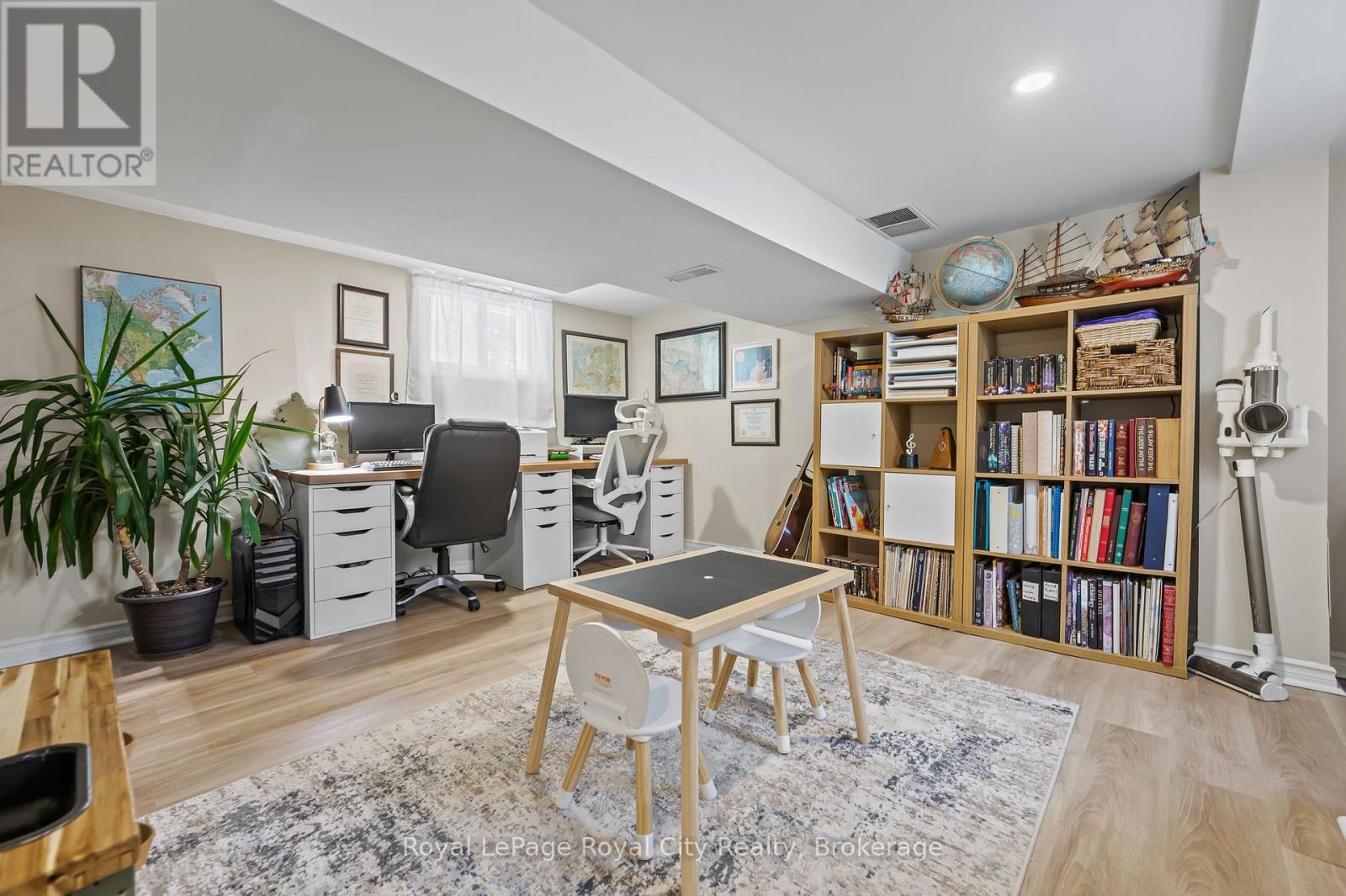 137 Perth Street, Stratford, Ontario  N5A 3Y1 - Photo 28 - X12917938