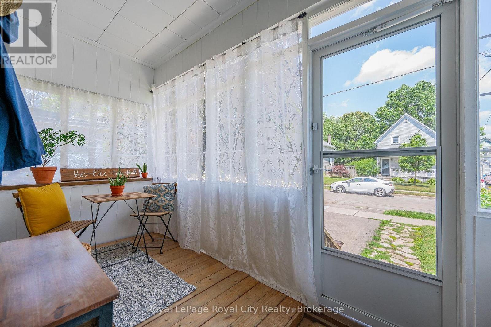 137 Perth Street, Stratford, Ontario  N5A 3Y1 - Photo 6 - X12917938