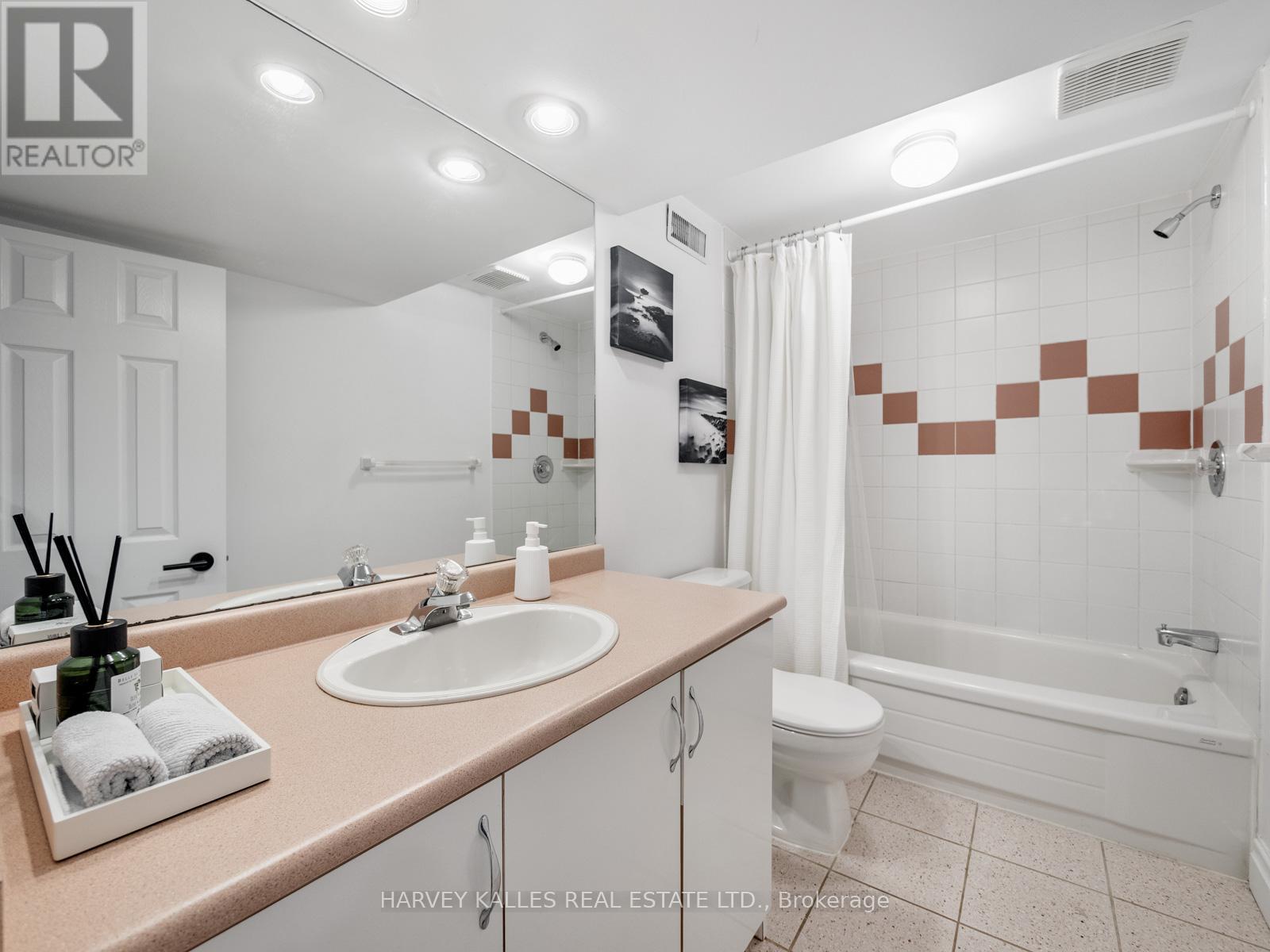 431 Douglas Avenue, Toronto, Ontario  M5M 1H3 - Photo 30 - C12918004