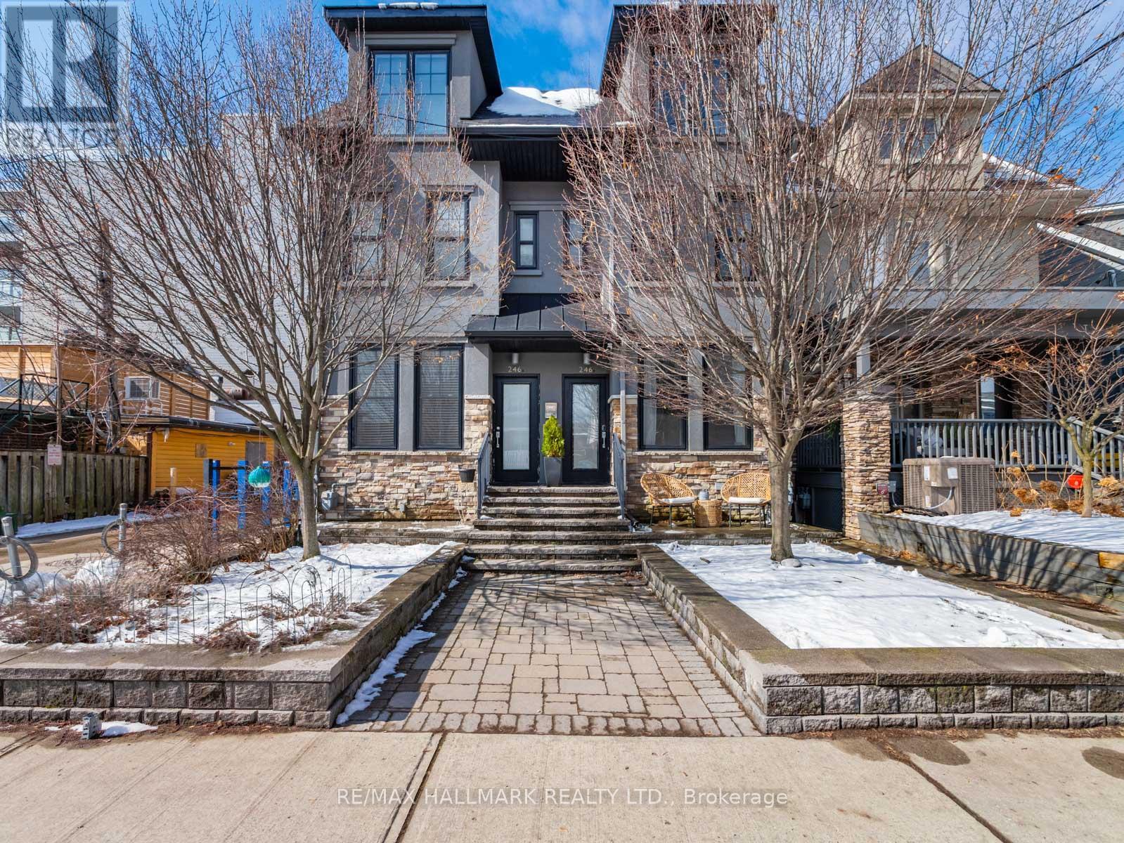 246B SCARBOROUGH ROAD, Toronto, Ontario