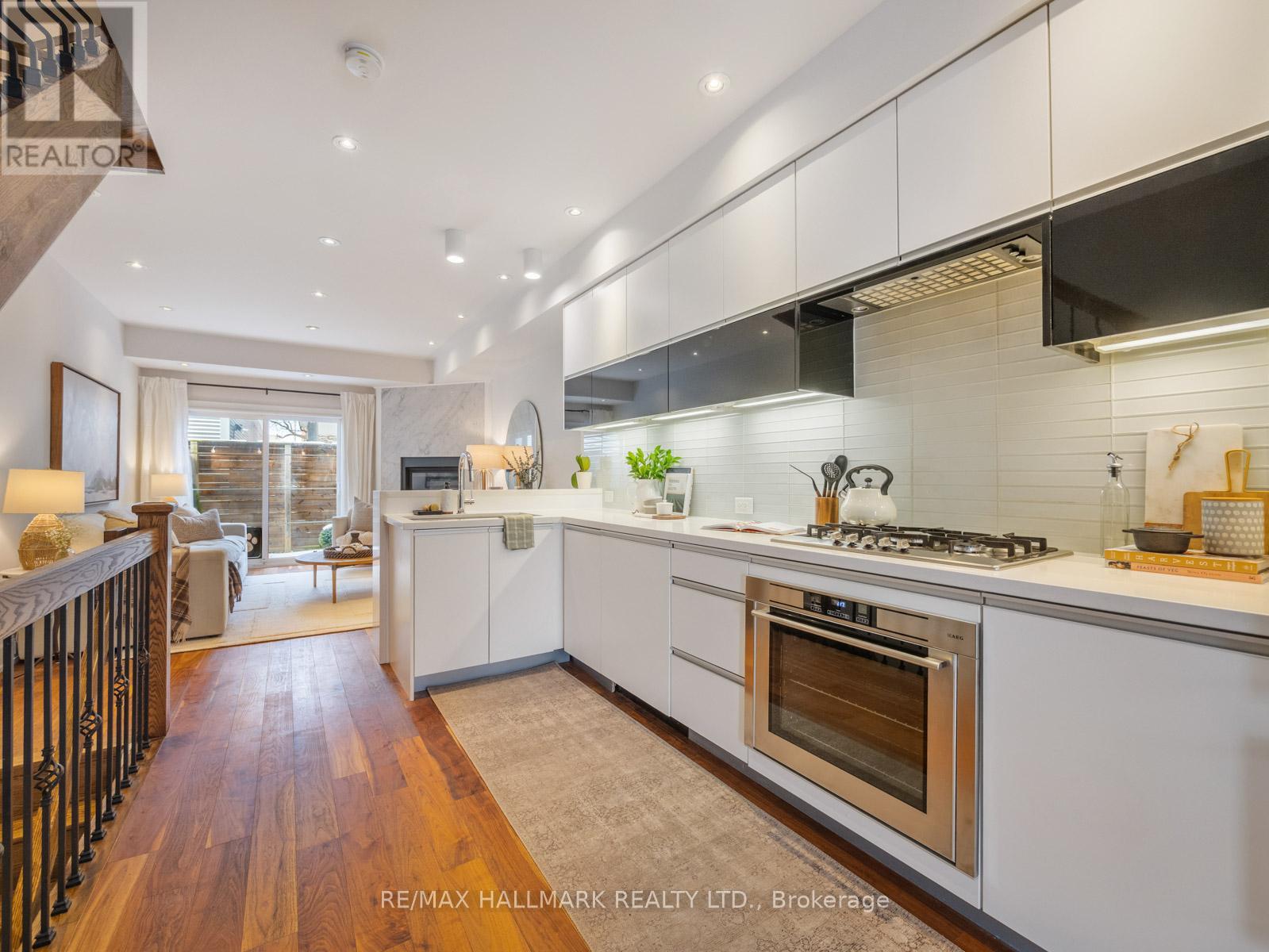 246b Scarborough Road, Toronto, Ontario  M4E 3M8 - Photo 10 - E12917902