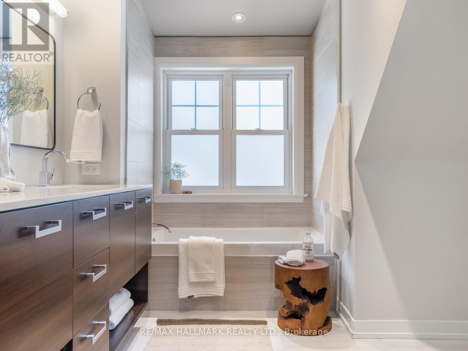 246b Scarborough Road, Toronto, Ontario  M4E 3M8 - Photo 32 - E12917902