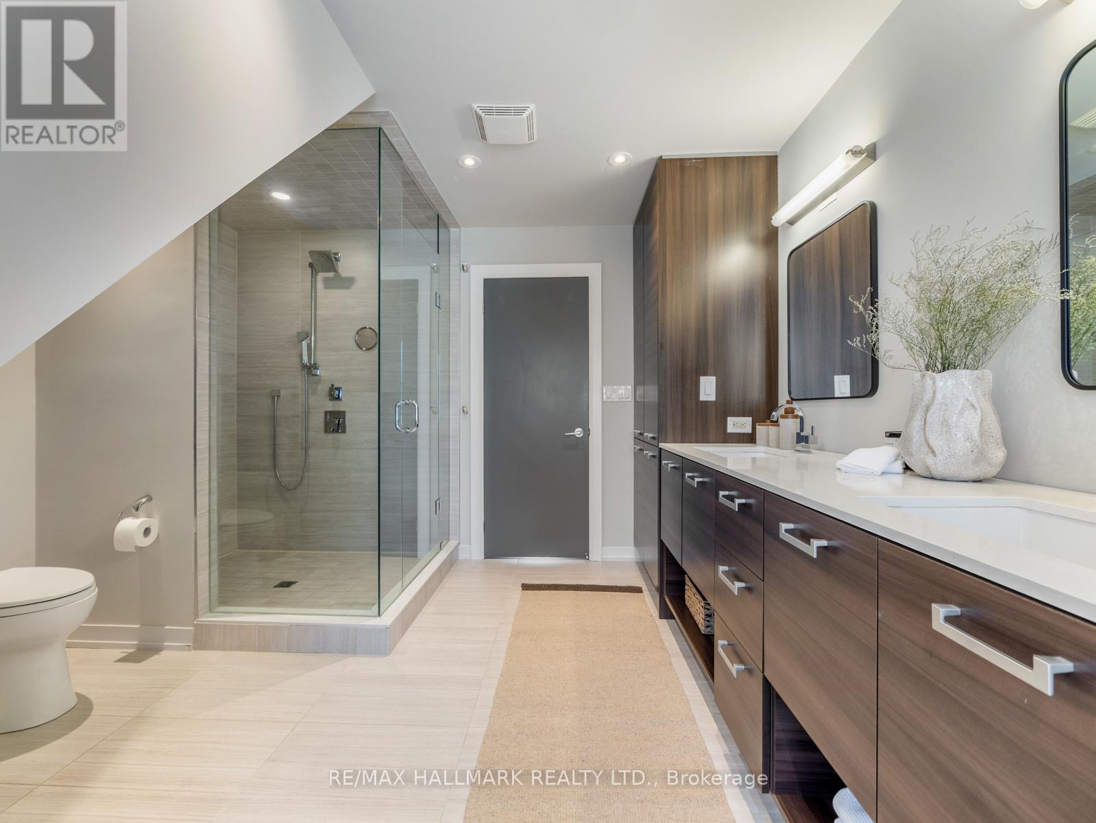 246b Scarborough Road, Toronto, Ontario  M4E 3M8 - Photo 33 - E12917902