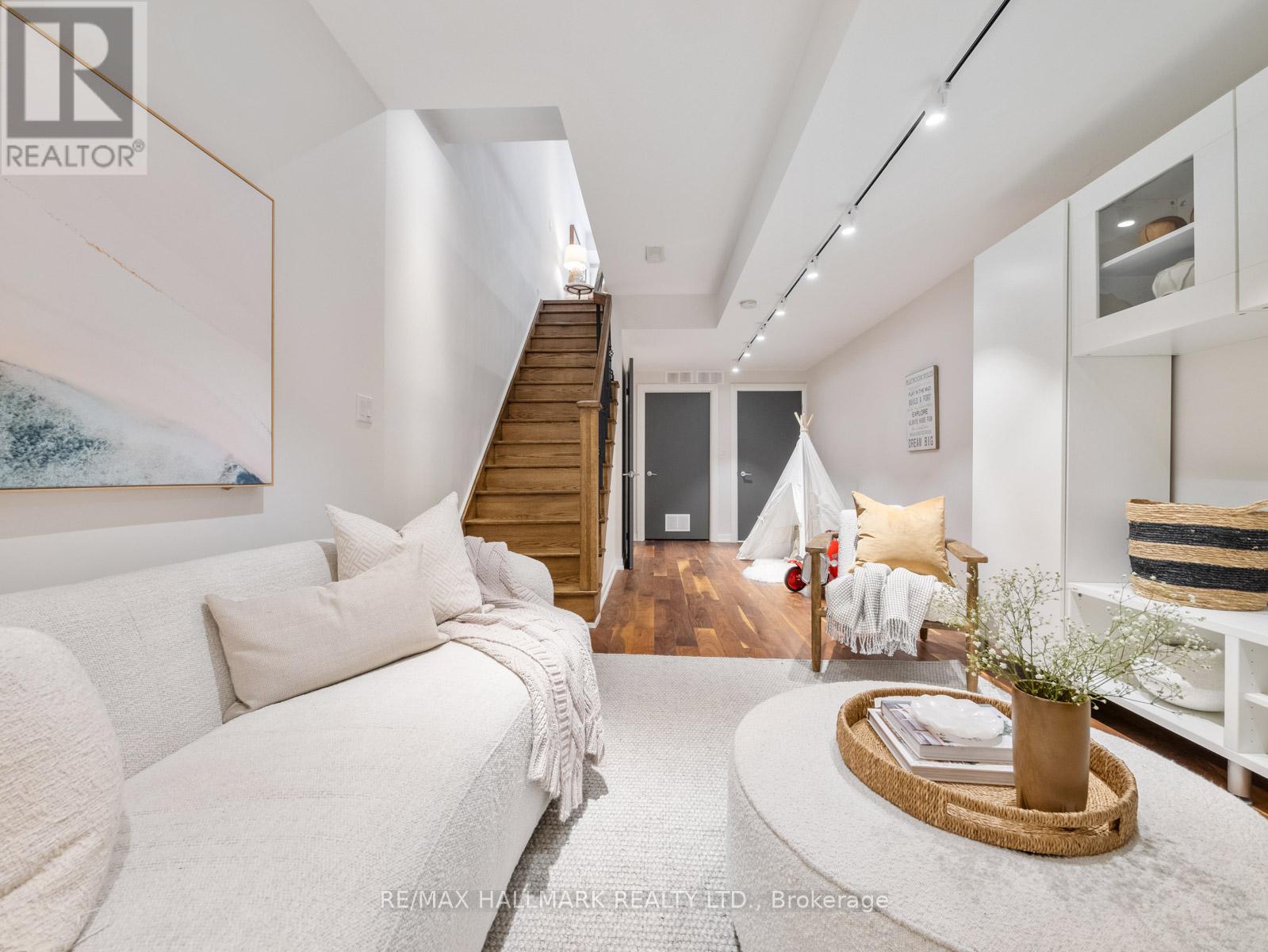 246b Scarborough Road, Toronto, Ontario  M4E 3M8 - Photo 36 - E12917902