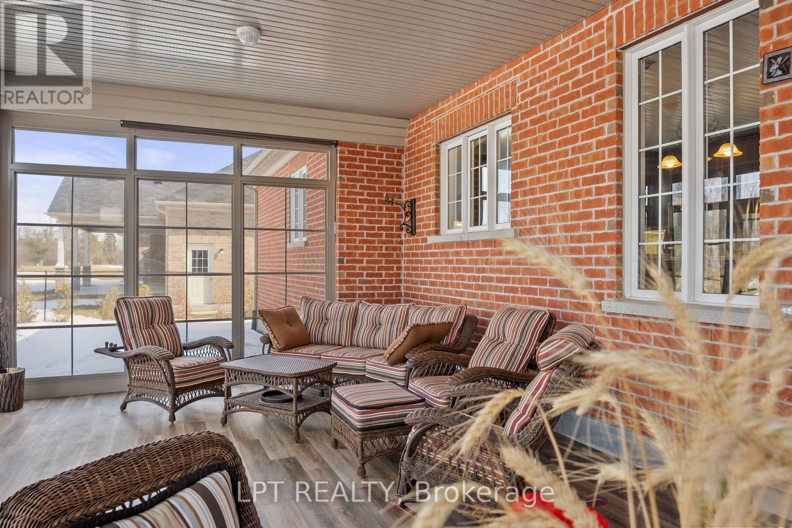 18 Wolford Court, Georgina, Ontario  L4P 0B1 - Photo 17 - N12917916