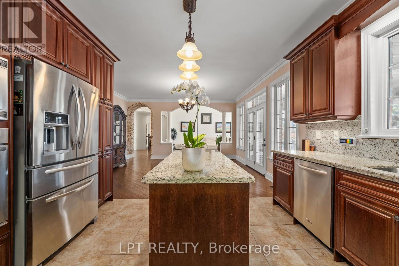 18 Wolford Court, Georgina, Ontario  L4P 0B1 - Photo 19 - N12917916