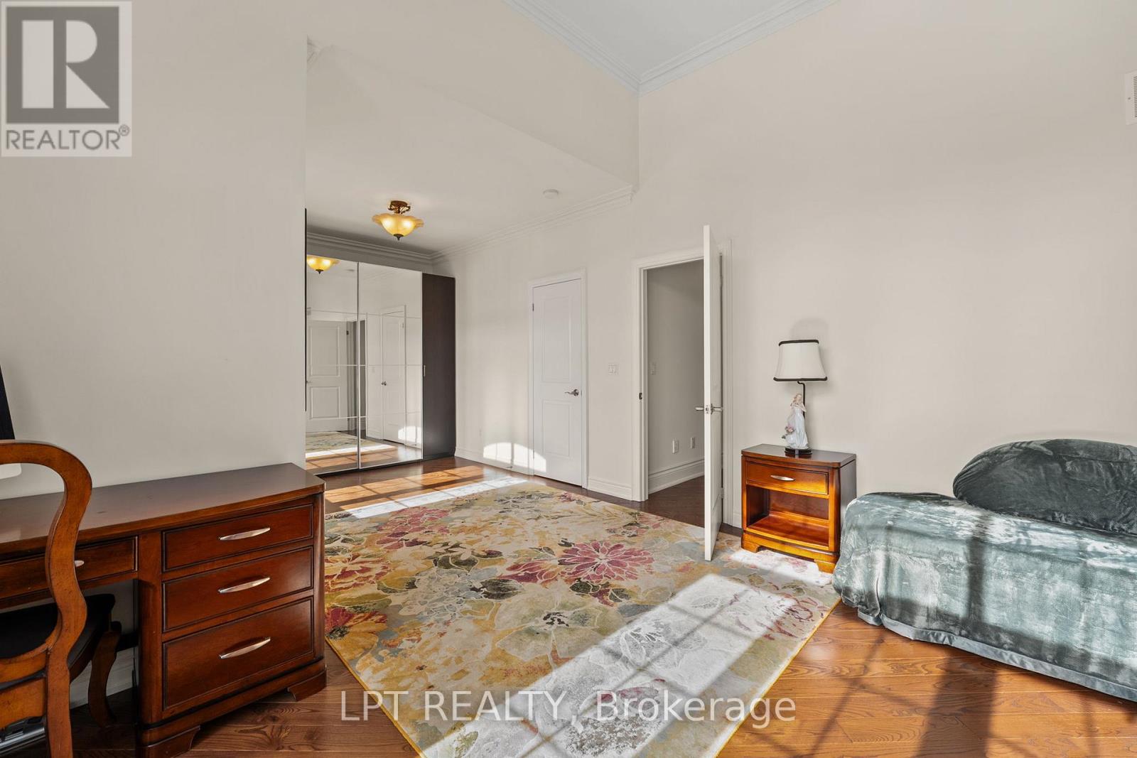 18 Wolford Court, Georgina, Ontario  L4P 0B1 - Photo 29 - N12917916