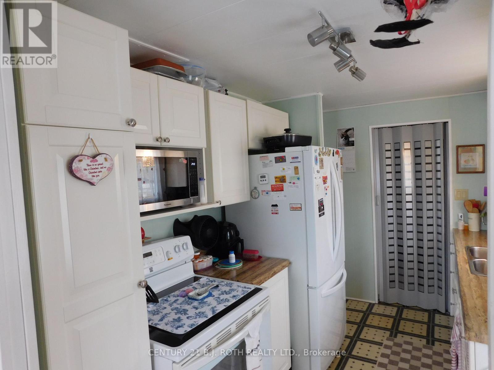 13 Recreation Drive, Innisfil, Ontario  L9S 1N5 - Photo 12 - N12917918