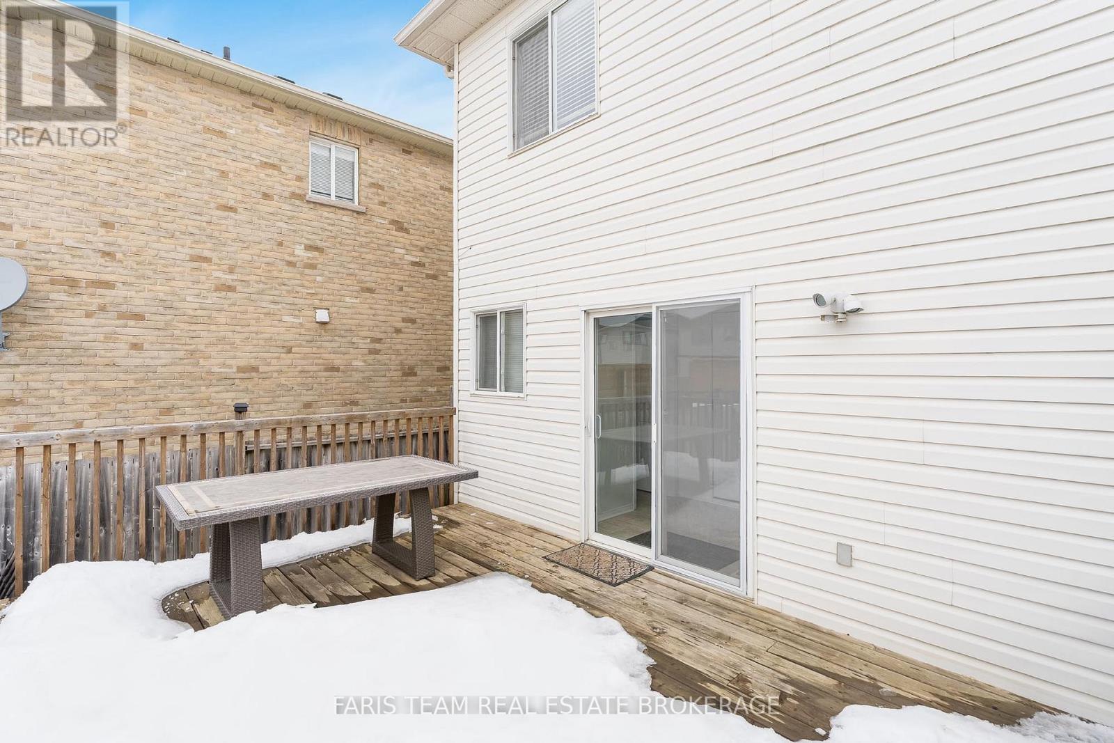 11 Lookout Street, Essa, Ontario  L3W 0C3 - Photo 20 - N12917956