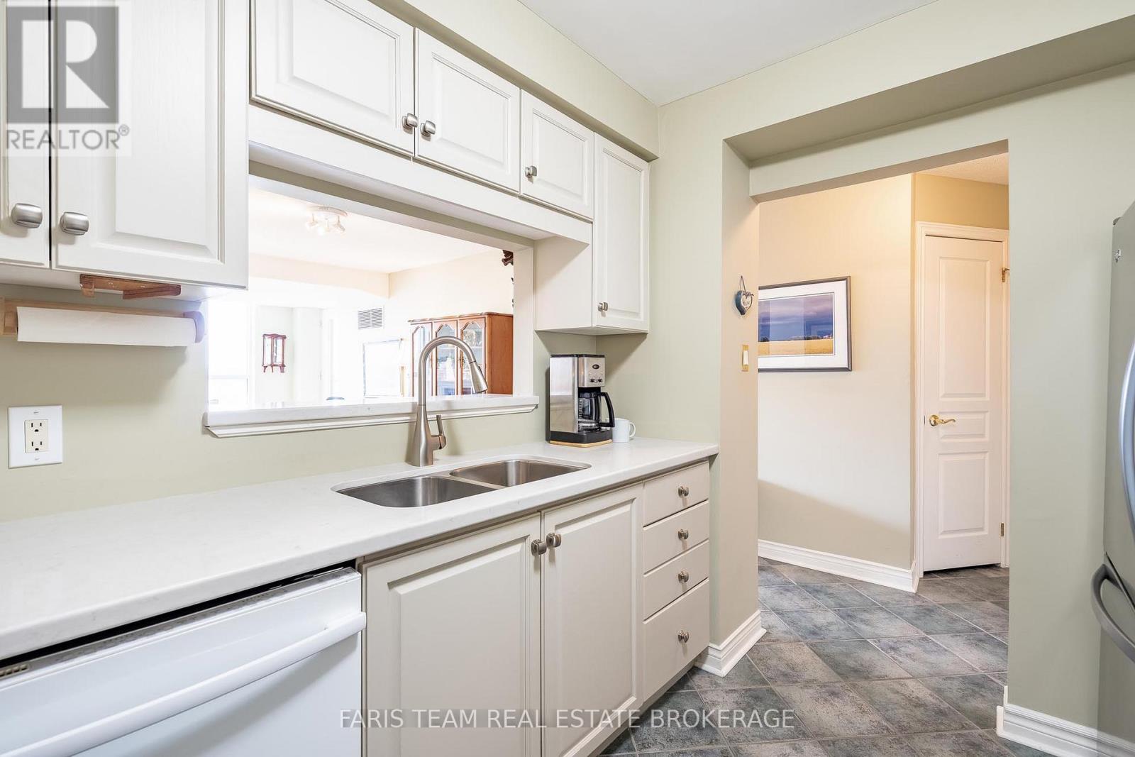 305 - 4 Briar Hill Heights, New Tecumseth, Ontario  L9R 1Z7 - Photo 8 - N12917968