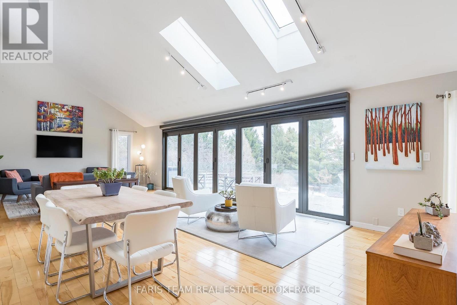 4 Earl Rowe Court, Adjala-Tosorontio, Ontario  L9R 1V3 - Photo 14 - N12917976