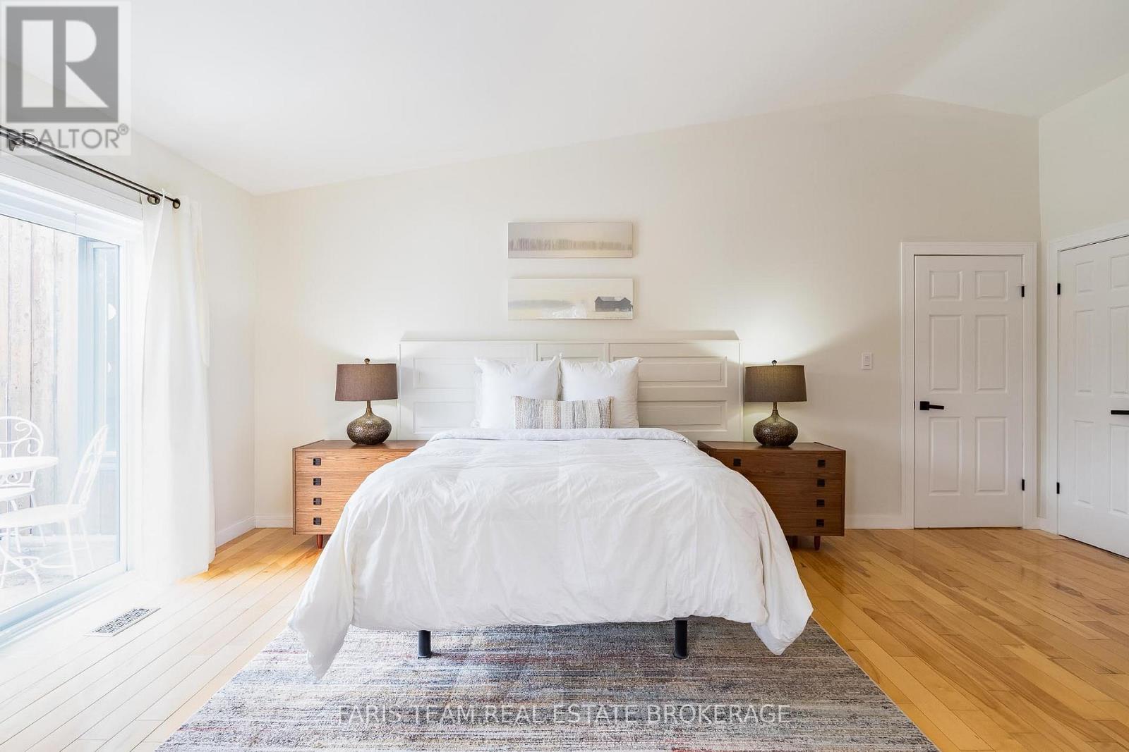 4 Earl Rowe Court, Adjala-Tosorontio, Ontario  L9R 1V3 - Photo 20 - N12917976