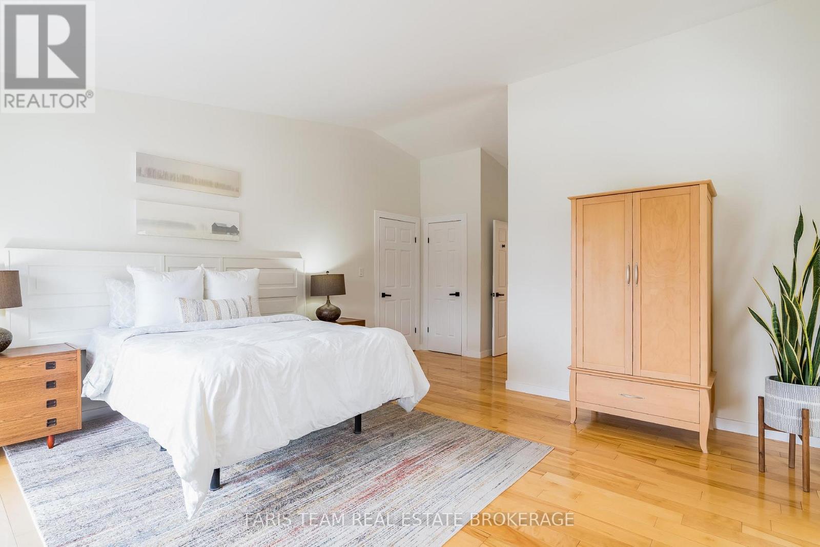 4 Earl Rowe Court, Adjala-Tosorontio, Ontario  L9R 1V3 - Photo 21 - N12917976