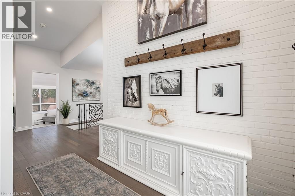 403 Smith Avenue, Burlington, Ontario  L7R 2T9 - Photo 5 - 40814864