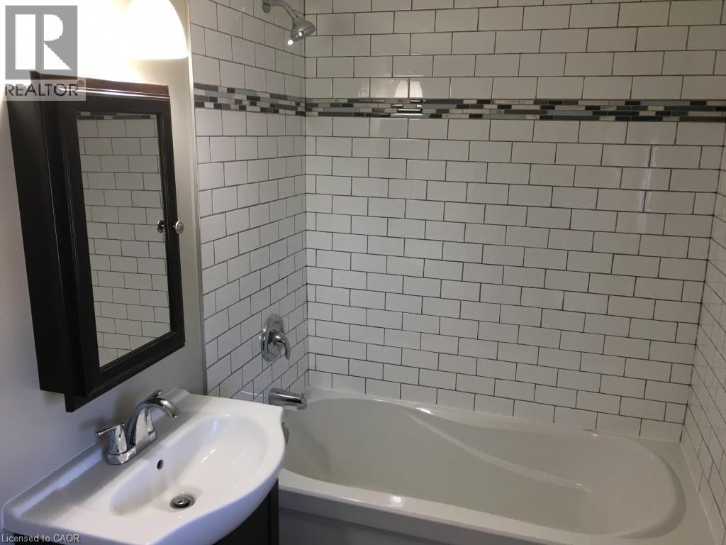 93 Afton Avenue Unit# 3, Hamilton, Ontario  L8M 2B6 - Photo 8 - 40814681