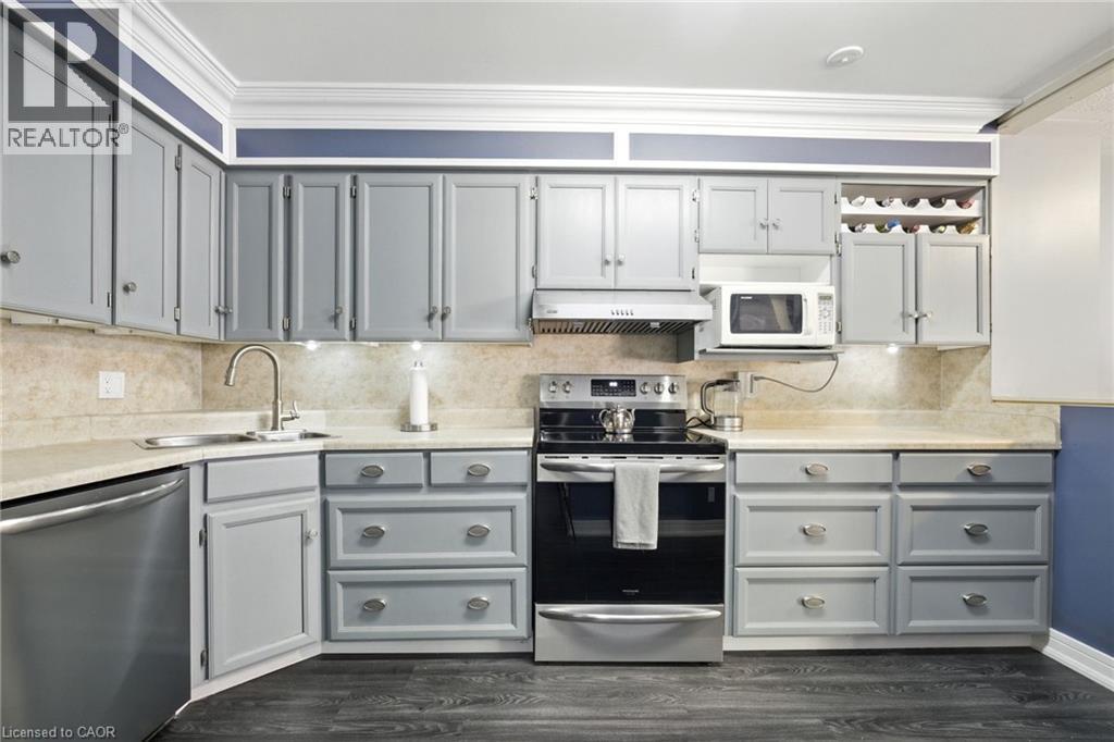 554 Pinedale Avenue, Burlington, Ontario L7L 3W4 - Photo 5 - 40814413