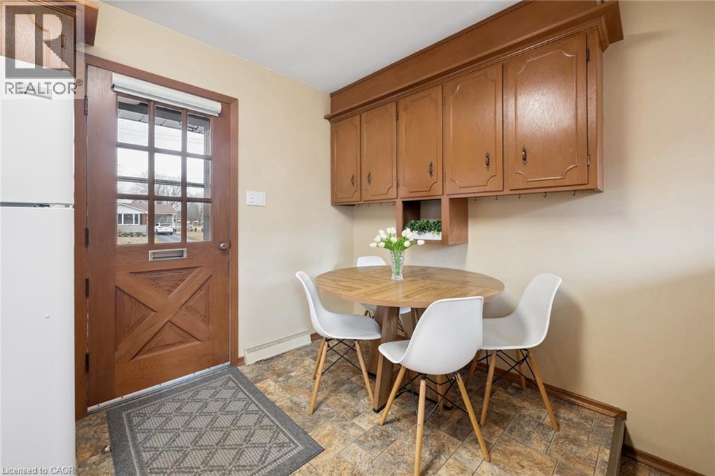 21 Meadowlark Road, Elmira, Ontario  N3B 1T7 - Photo 5 - 40810822