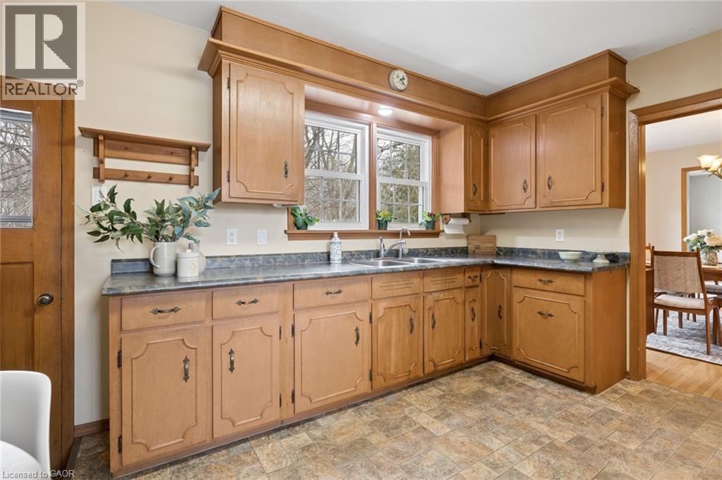 21 Meadowlark Road, Elmira, Ontario  N3B 1T7 - Photo 6 - 40810822