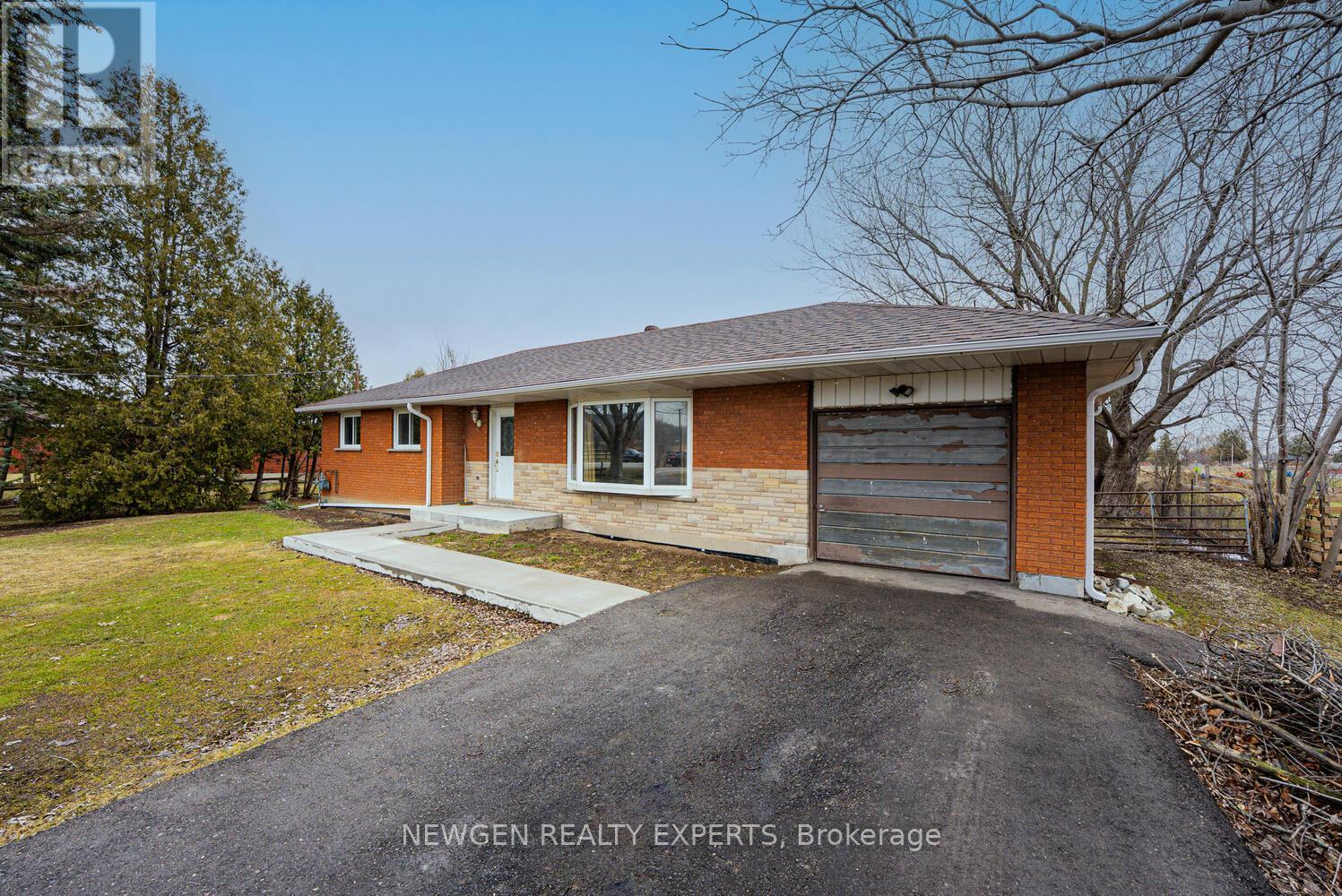 9049 Dublin Line, Halton Hills, Ontario  L9T 2X7 - Photo 3 - W12917904