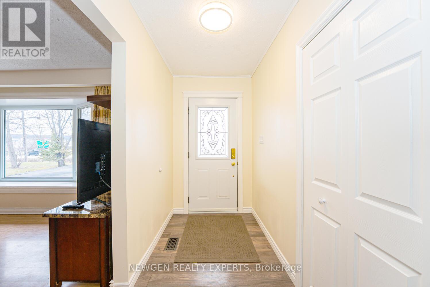 9049 Dublin Line, Halton Hills, Ontario  L9T 2X7 - Photo 7 - W12917904