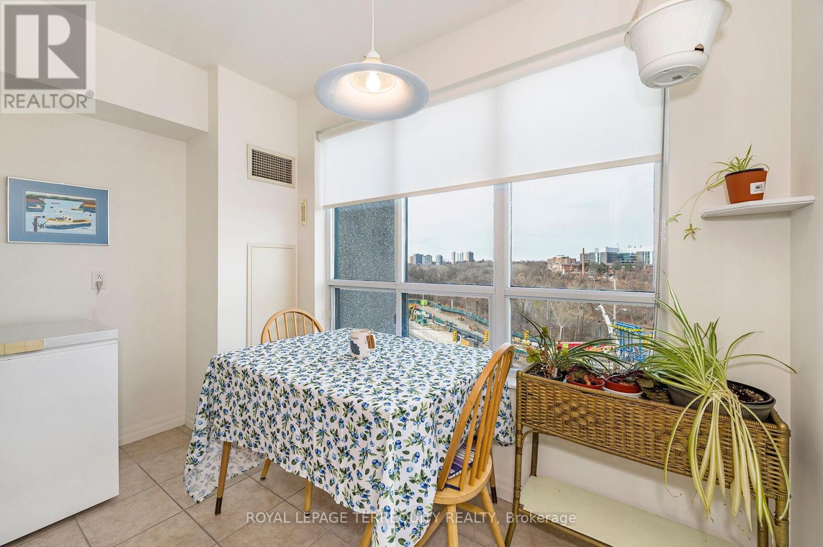 604 - 38 Fontenay Court, Toronto, Ontario  M9A 5H5 - Photo 19 - W12917936