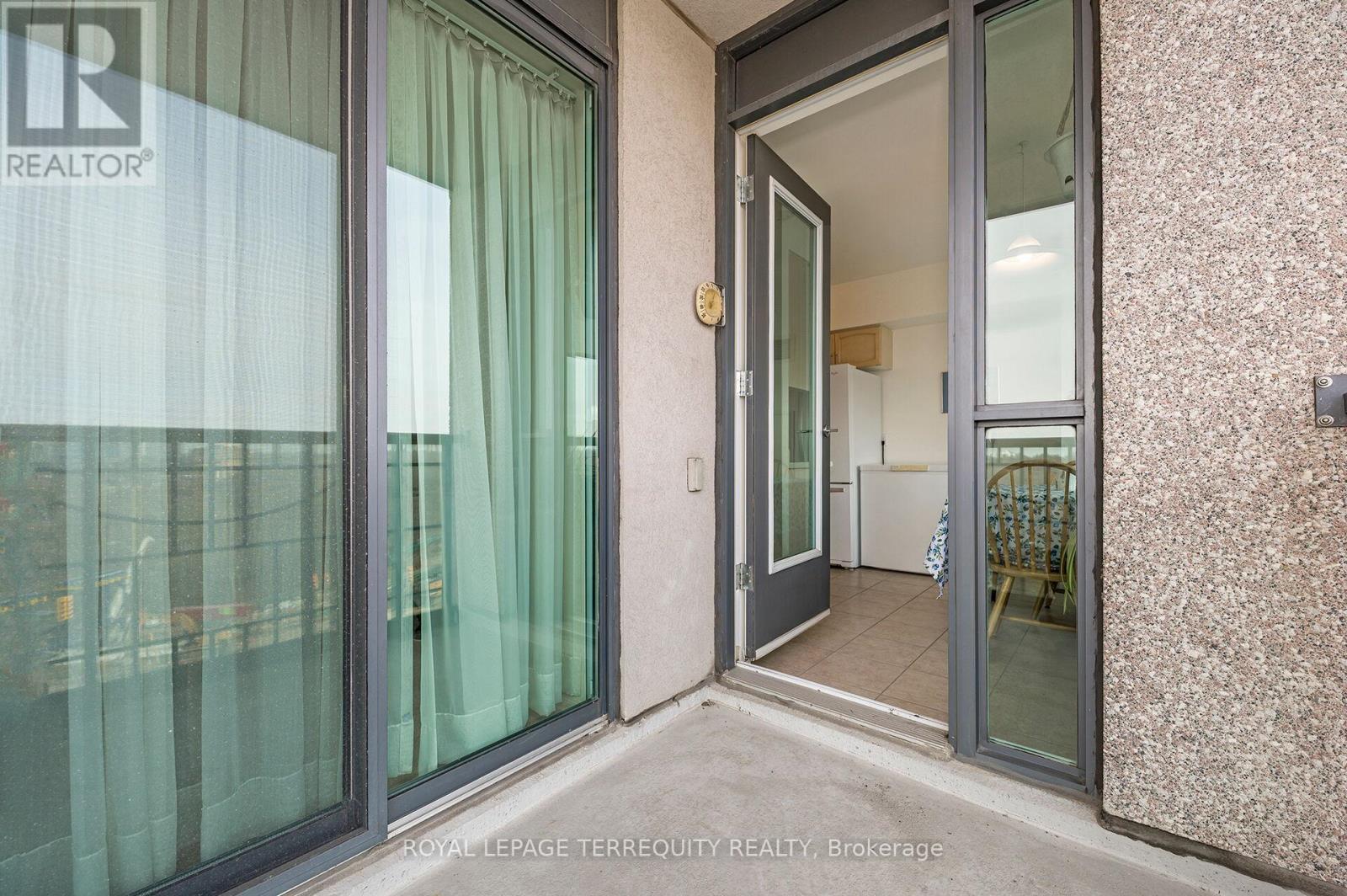 604 - 38 Fontenay Court, Toronto, Ontario  M9A 5H5 - Photo 31 - W12917936