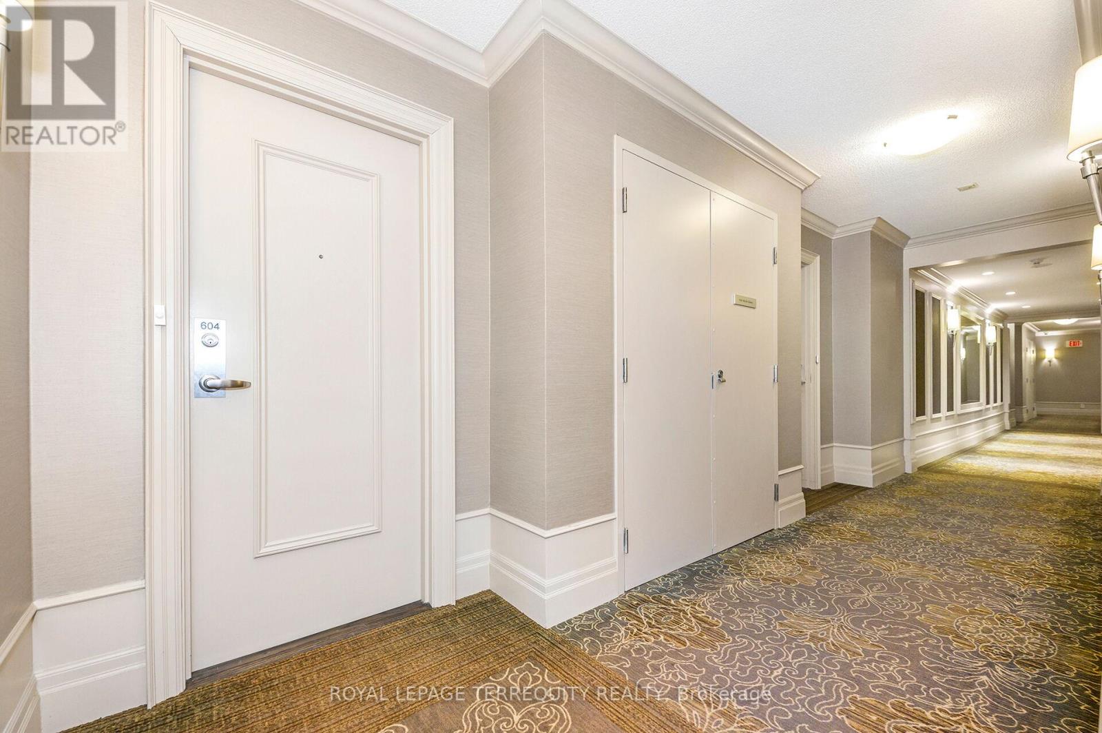 604 - 38 Fontenay Court, Toronto, Ontario  M9A 5H5 - Photo 4 - W12917936