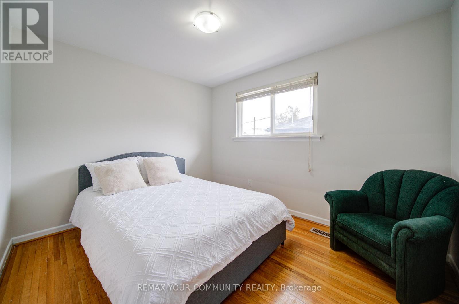 69 Wintergreen Road, Toronto, Ontario  M3M 2H9 - Photo 24 - W12917950