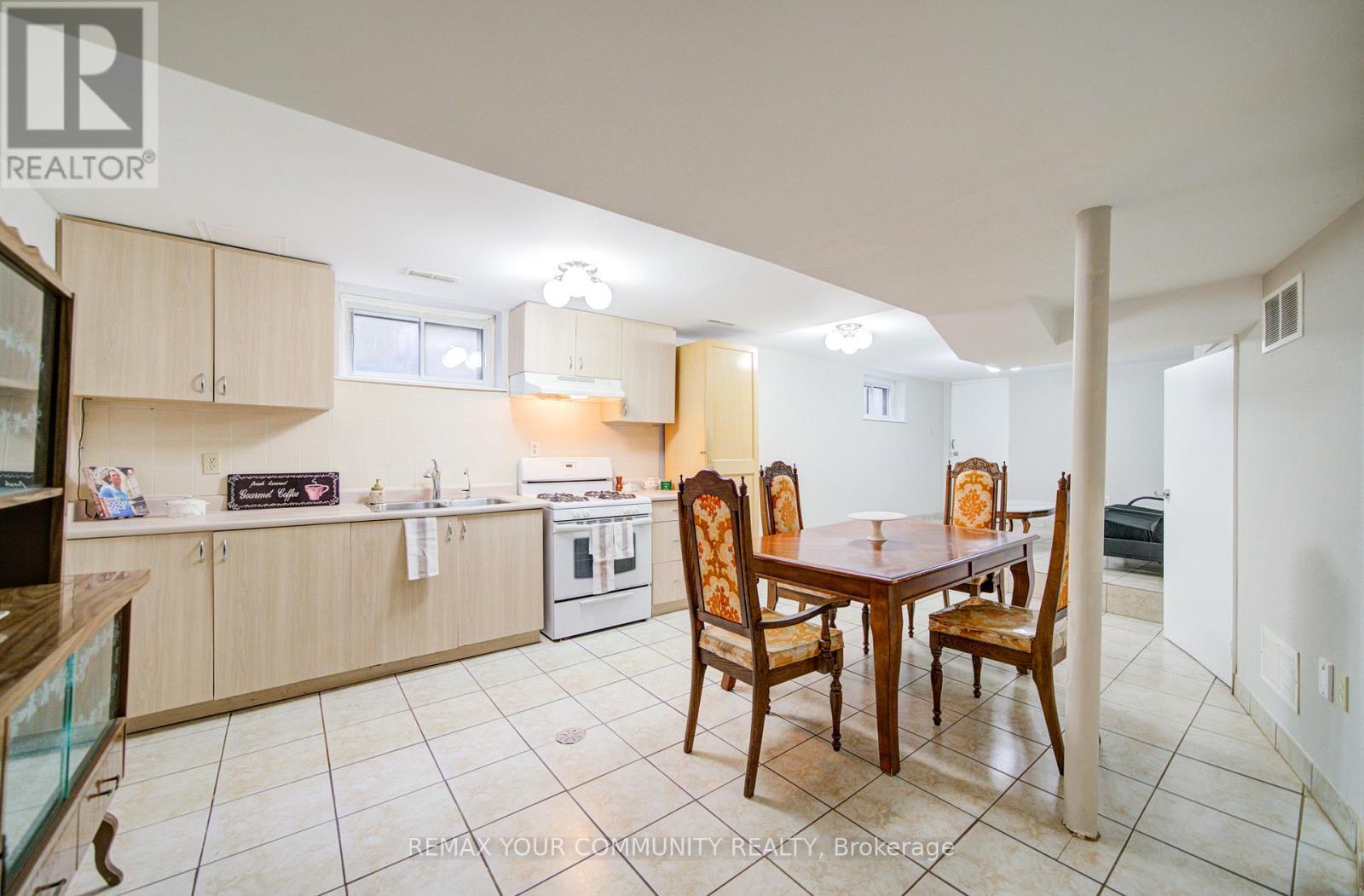 69 Wintergreen Road, Toronto, Ontario  M3M 2H9 - Photo 27 - W12917950