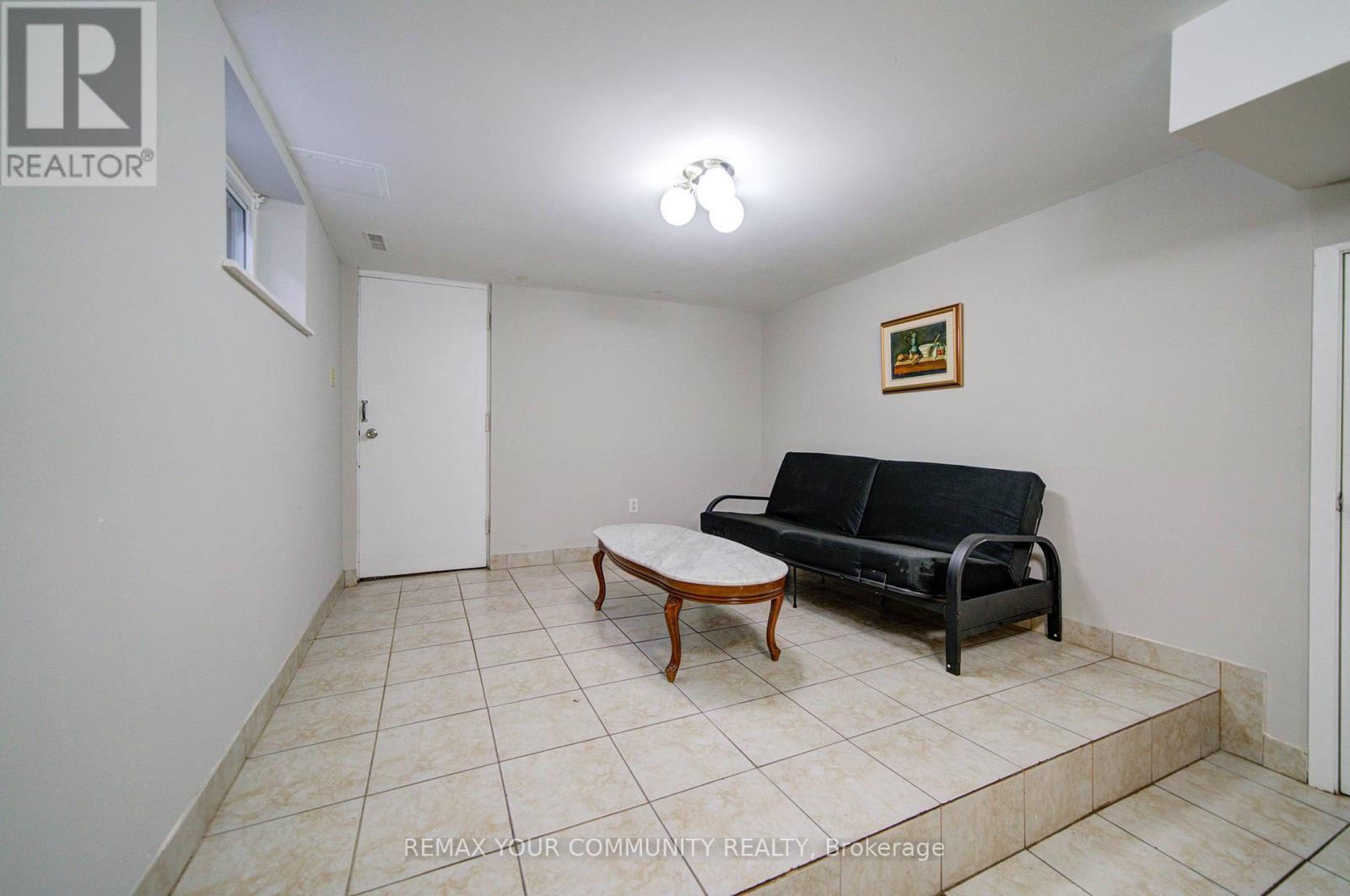 69 Wintergreen Road, Toronto, Ontario  M3M 2H9 - Photo 31 - W12917950
