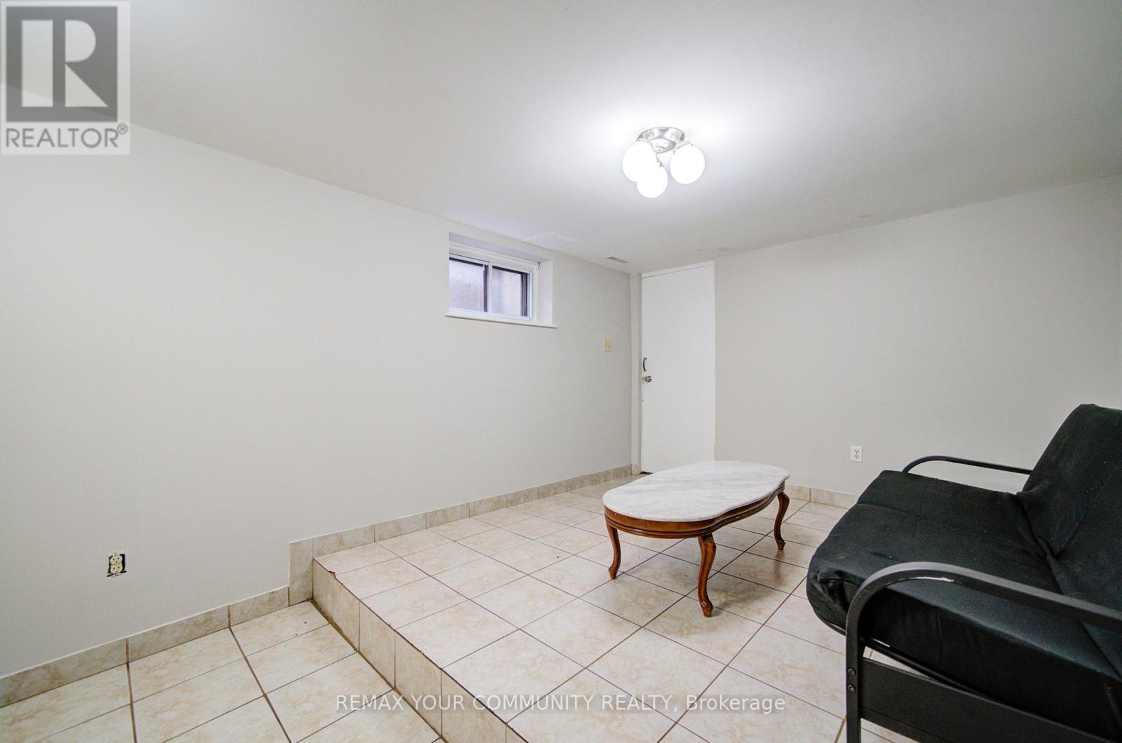 69 Wintergreen Road, Toronto, Ontario  M3M 2H9 - Photo 33 - W12917950
