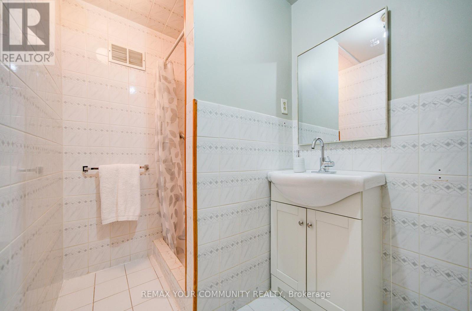 69 Wintergreen Road, Toronto, Ontario  M3M 2H9 - Photo 38 - W12917950