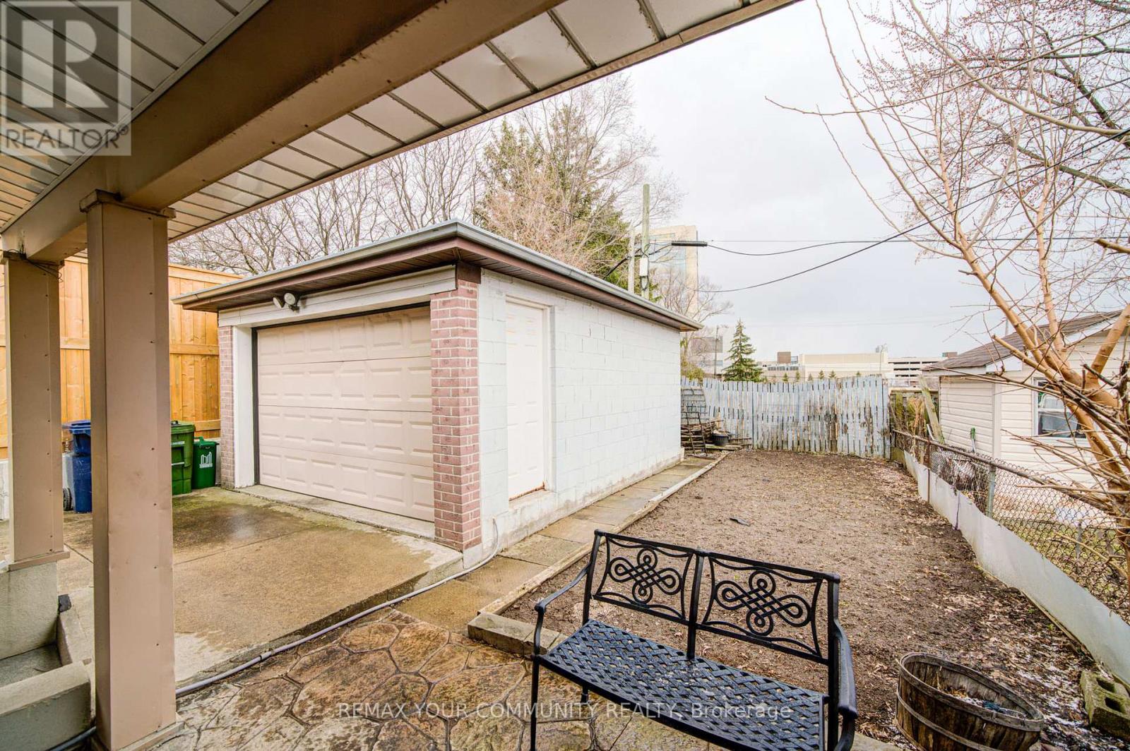 69 Wintergreen Road, Toronto, Ontario  M3M 2H9 - Photo 40 - W12917950
