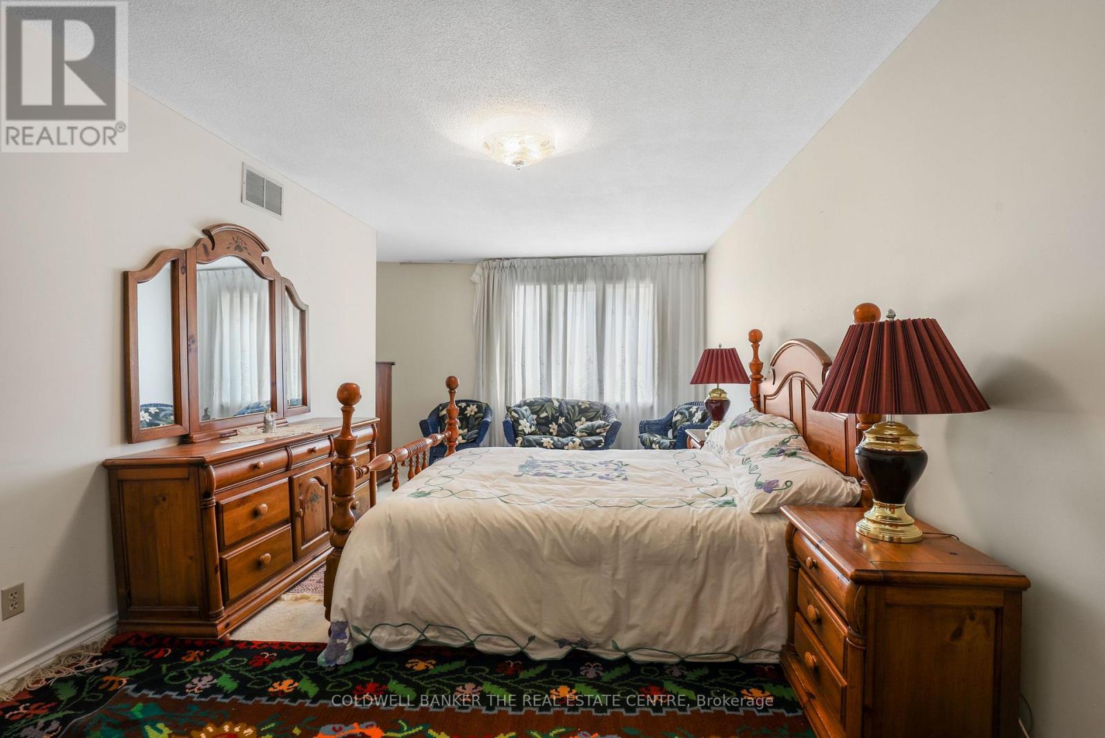 36 Ovida Avenue, Toronto, Ontario  M9B 1E1 - Photo 24 - W12917996