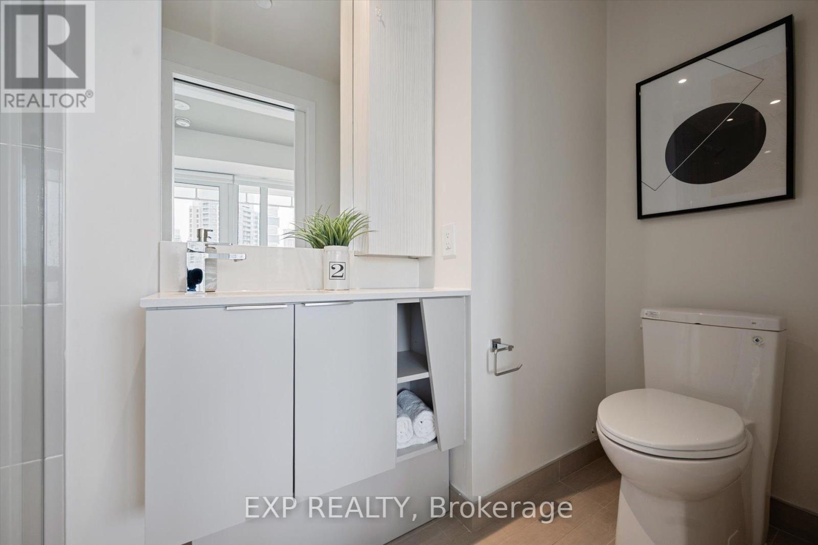 1403 - 3900 Confederation Parkway, Mississauga, Ontario  L5B 0M3 - Photo 16 - W12918012