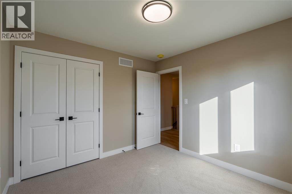 4005 Greenwood Drive, Petrolia, Ontario  N0N 1R0 - Photo 28 - 26001068