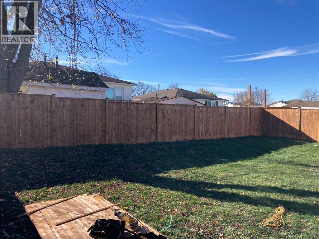 4005 Greenwood Drive, Petrolia, Ontario  N0N 1R0 - Photo 49 - 26001068