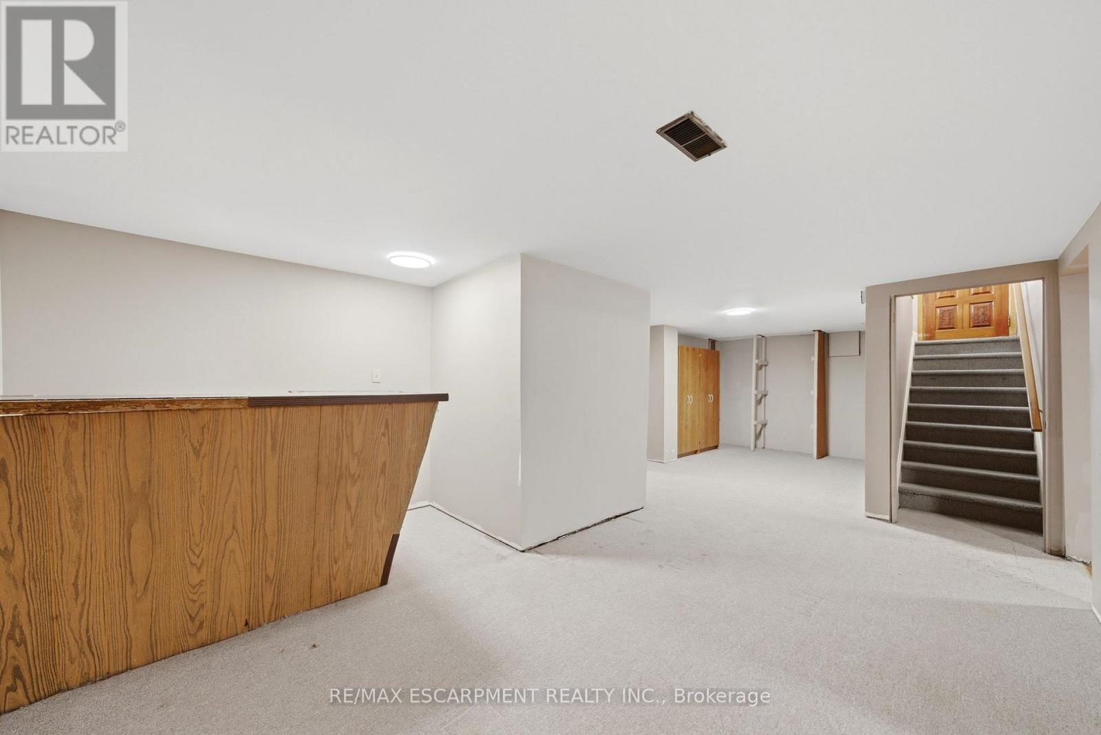 136 Cromwell Crescent, Hamilton, Ontario  L8G 2G2 - Photo 16 - X12917978