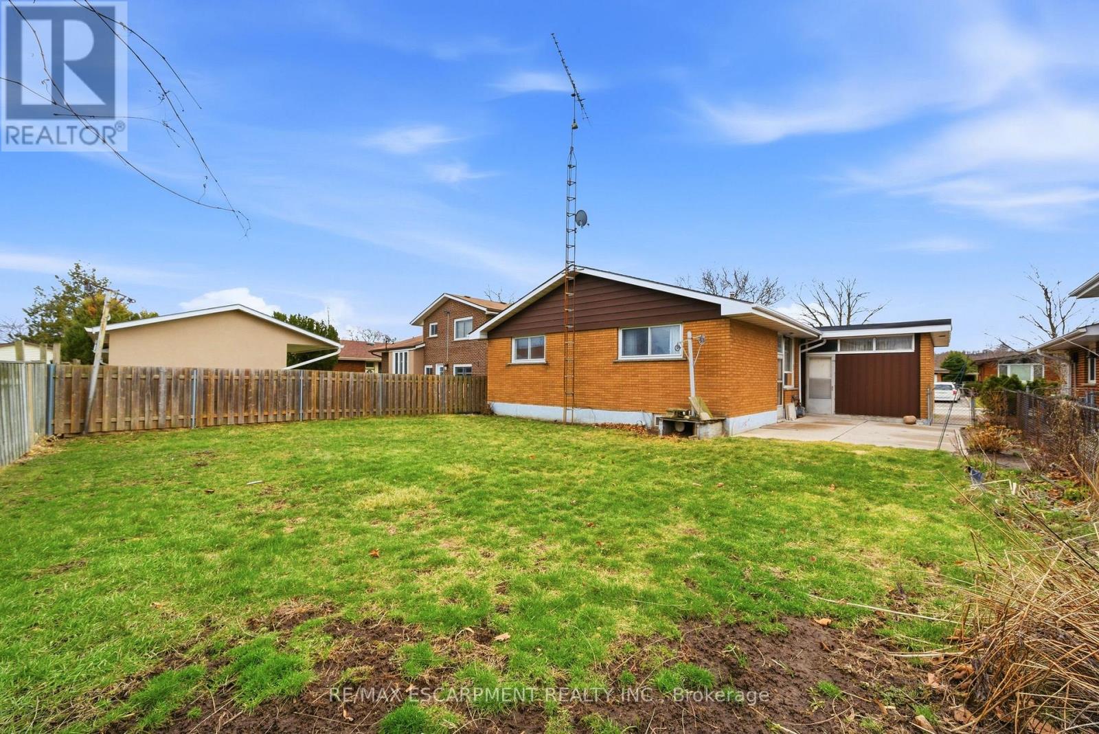 136 Cromwell Crescent, Hamilton, Ontario  L8G 2G2 - Photo 21 - X12917978