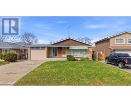 136 CROMWELL CRESCENT, Hamilton, Ontario