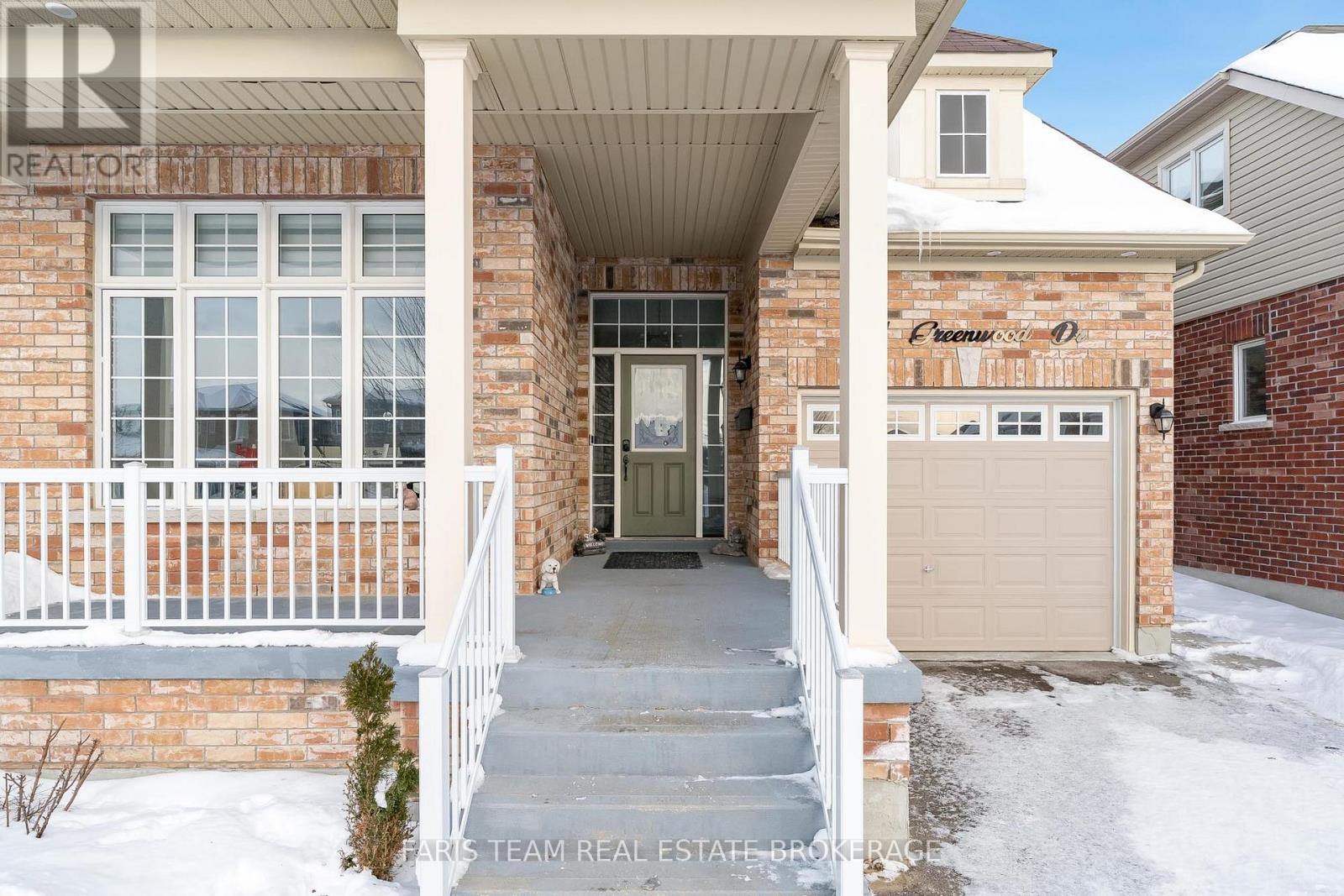 461 Greenwood Drive, Essa, Ontario  L3W 0R4 - Photo 4 - N12782160