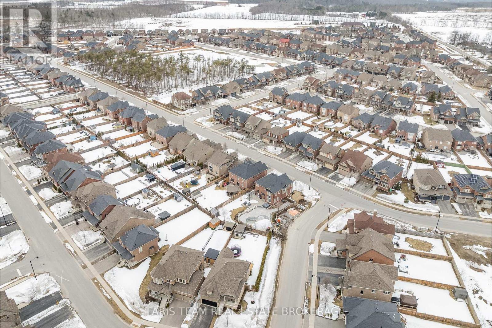 27 Marks Road, Springwater, Ontario  L9X 0S5 - Photo 49 - S12911304