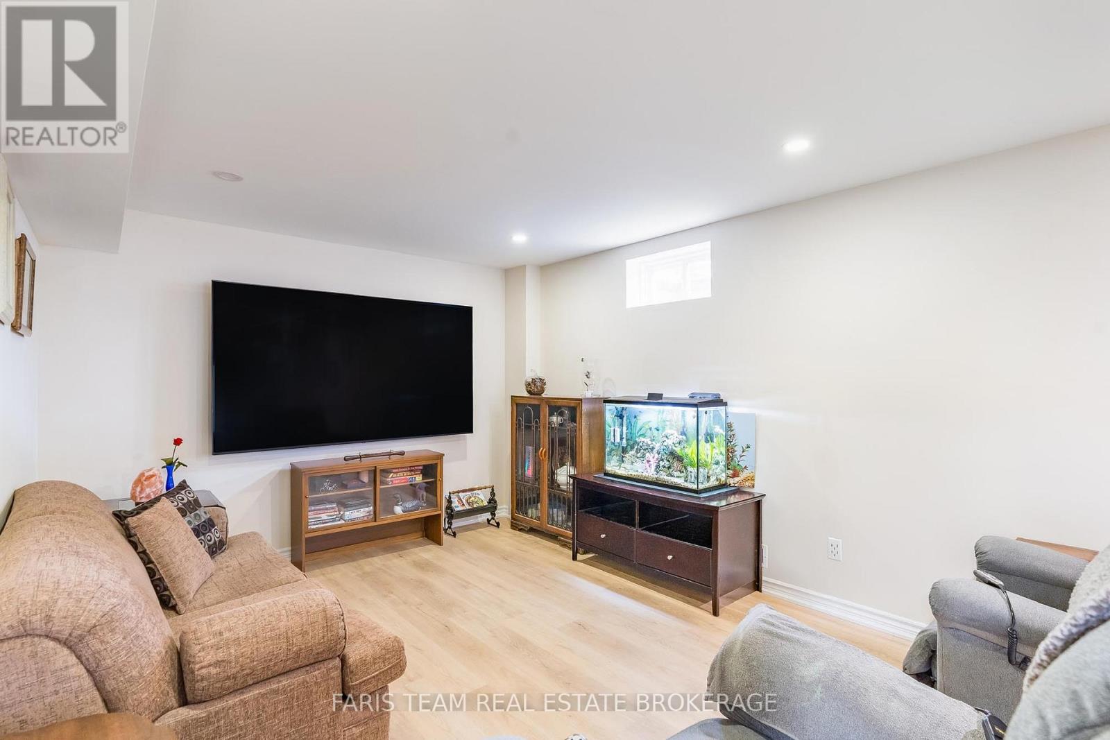 27 Marks Road, Springwater, Ontario  L9X 0S5 - Photo 38 - S12911304