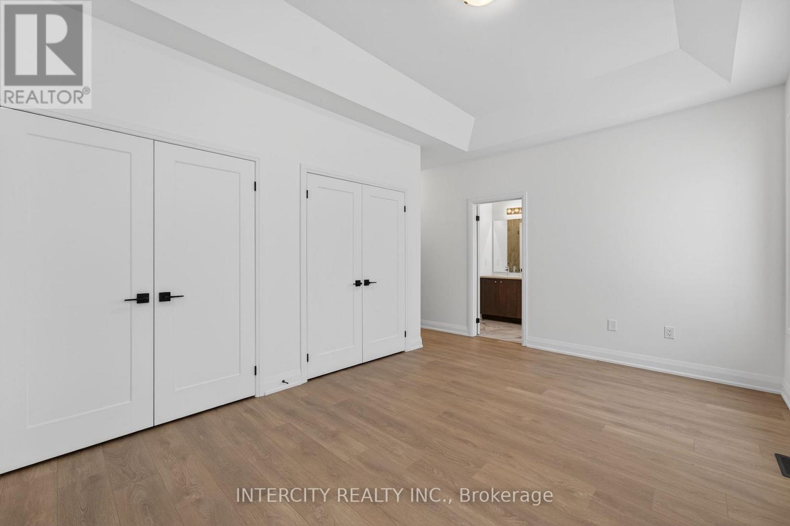 38 Legacy Circle, Wasaga Beach, Ontario  L9Z 0M5 - Photo 35 - S12916996